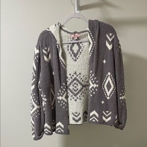 Chic Gray and Cream Women's Cardigan